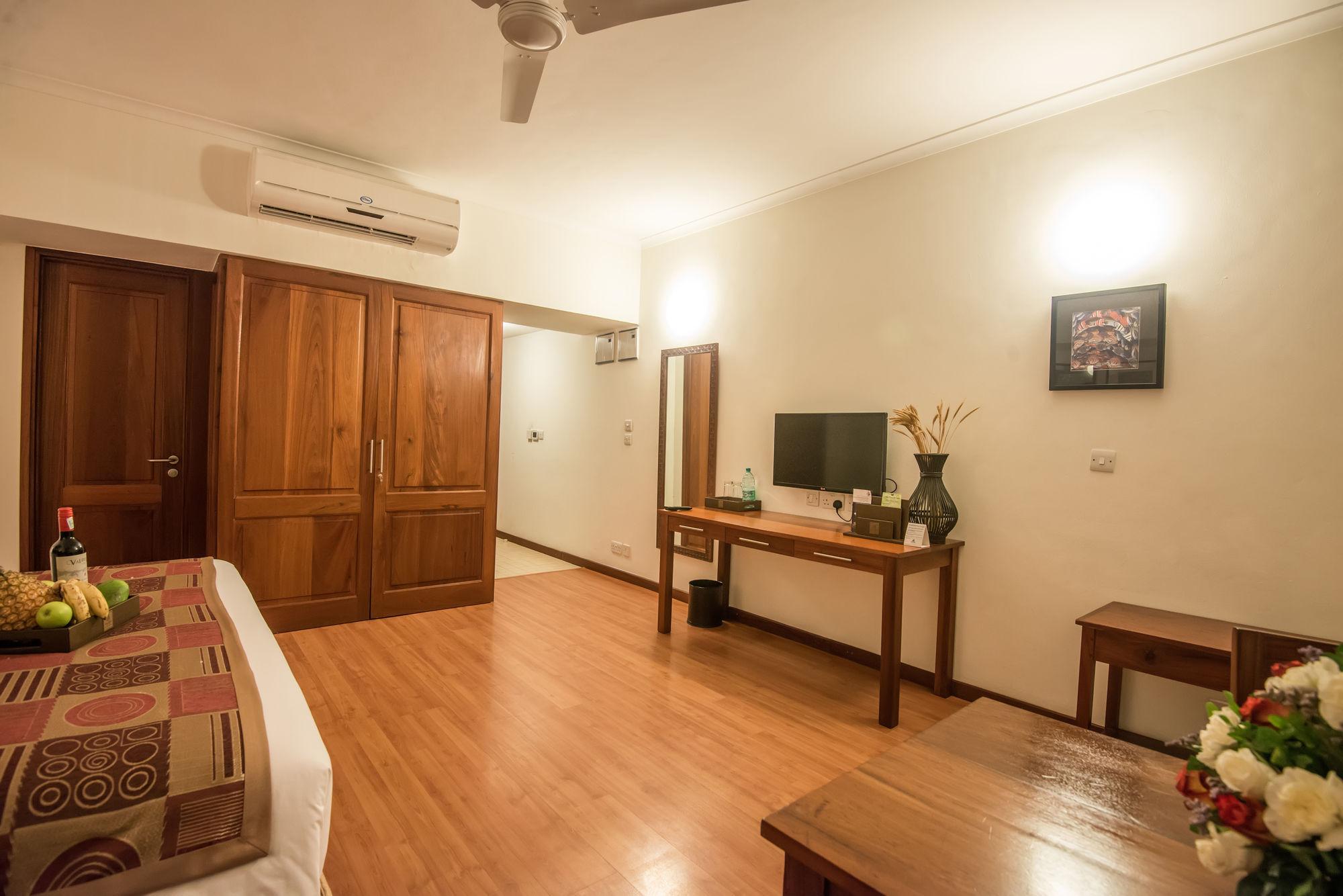 Sea Cliff Court Hotel & Luxury Apartments Dar es Salaam Zewnętrze zdjęcie